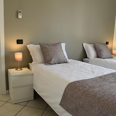 Ferienwohnung Rho Fiera Flat Pero Exterior foto