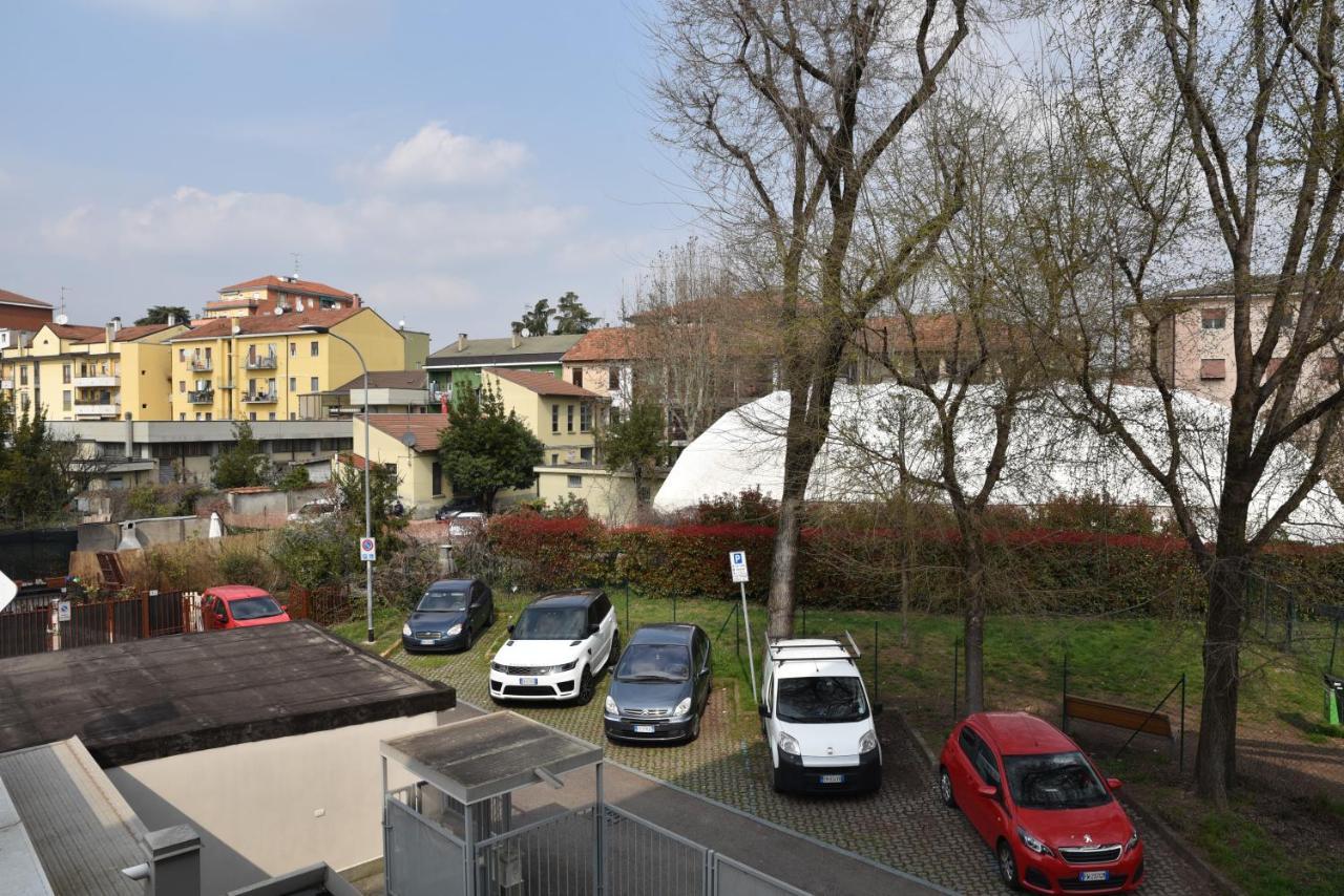 Ferienwohnung Rho Fiera Flat Pero Exterior foto